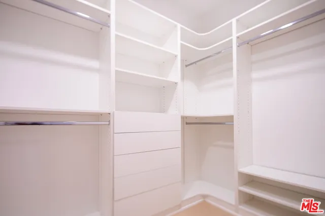 $26,900 | 9432 Oakmore Road, Los Angeles, CA 90035