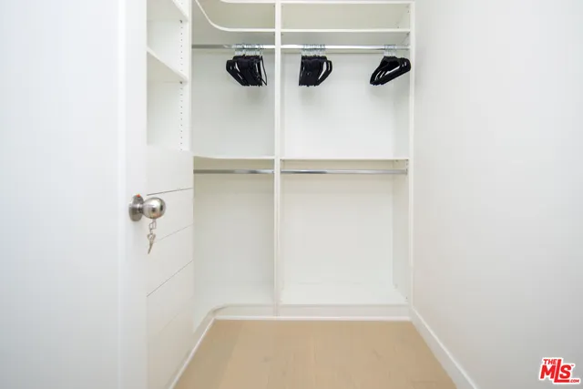 $26,900 | 9432 Oakmore Road, Los Angeles, CA 90035