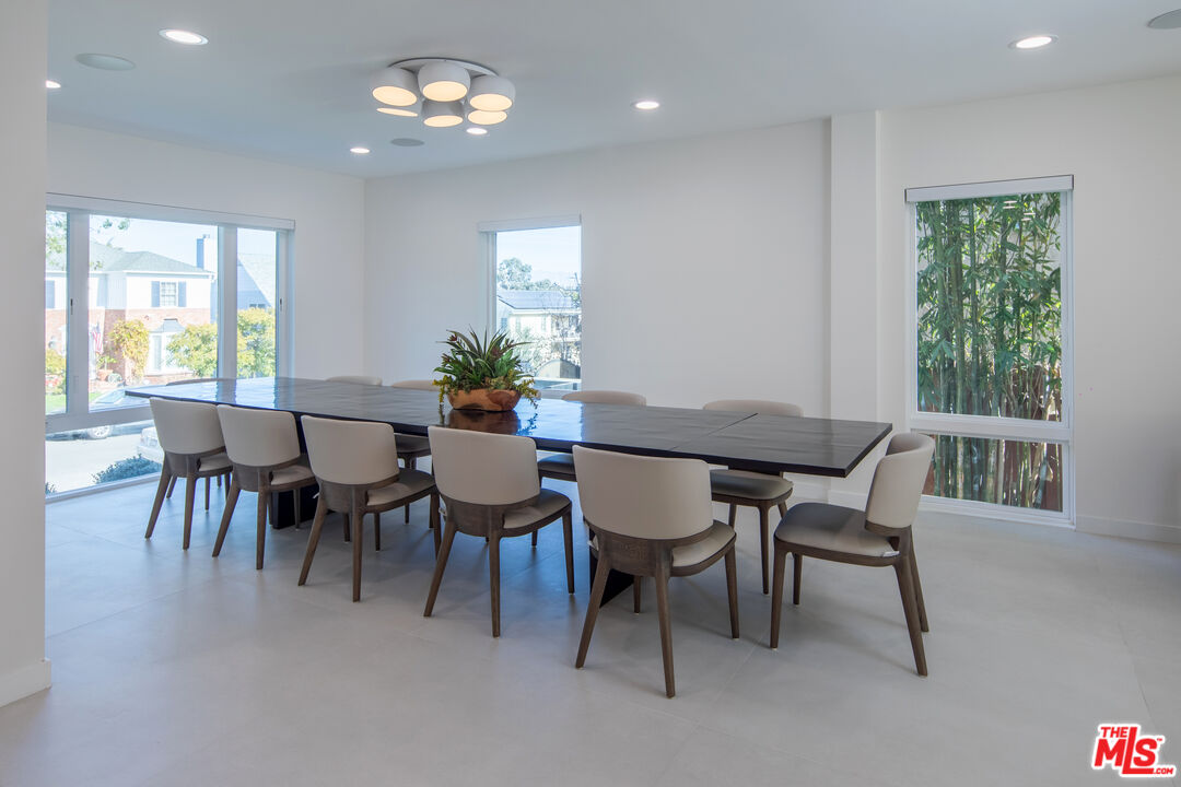 9432 Oakmore Road Los Angeles, CA 90035 - Photo 6 of 49