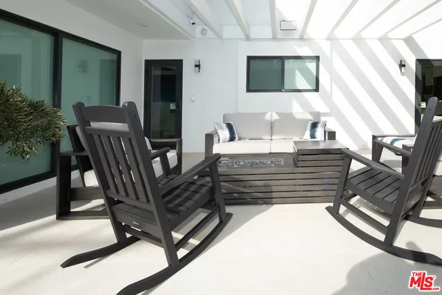 $26,900 | 9432 Oakmore Road, Los Angeles, CA 90035