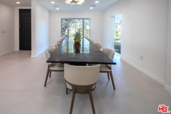 $23,950 | 9432 Oakmore Road, Los Angeles, CA 90035