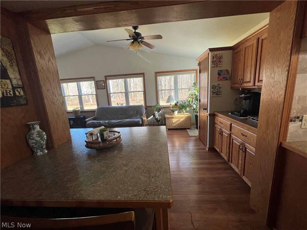 10377 Stratton Road Salem, OH 44460 - Photo 7 of 19 Gallery Image 7