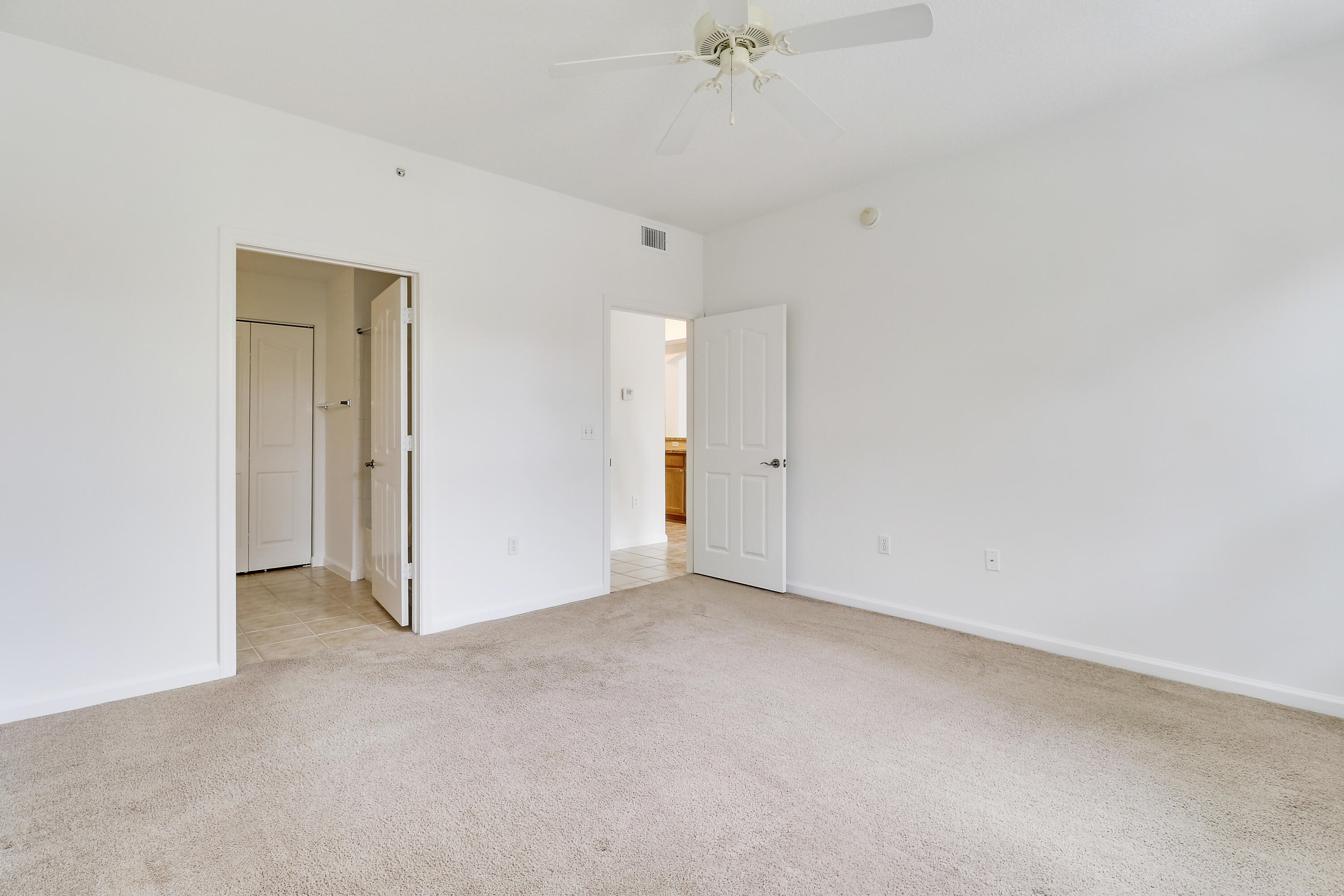 225 Murcia Drive, Unit 307 Jupiter, FL 33458 - Photo 24 of 36 a view of an empty room