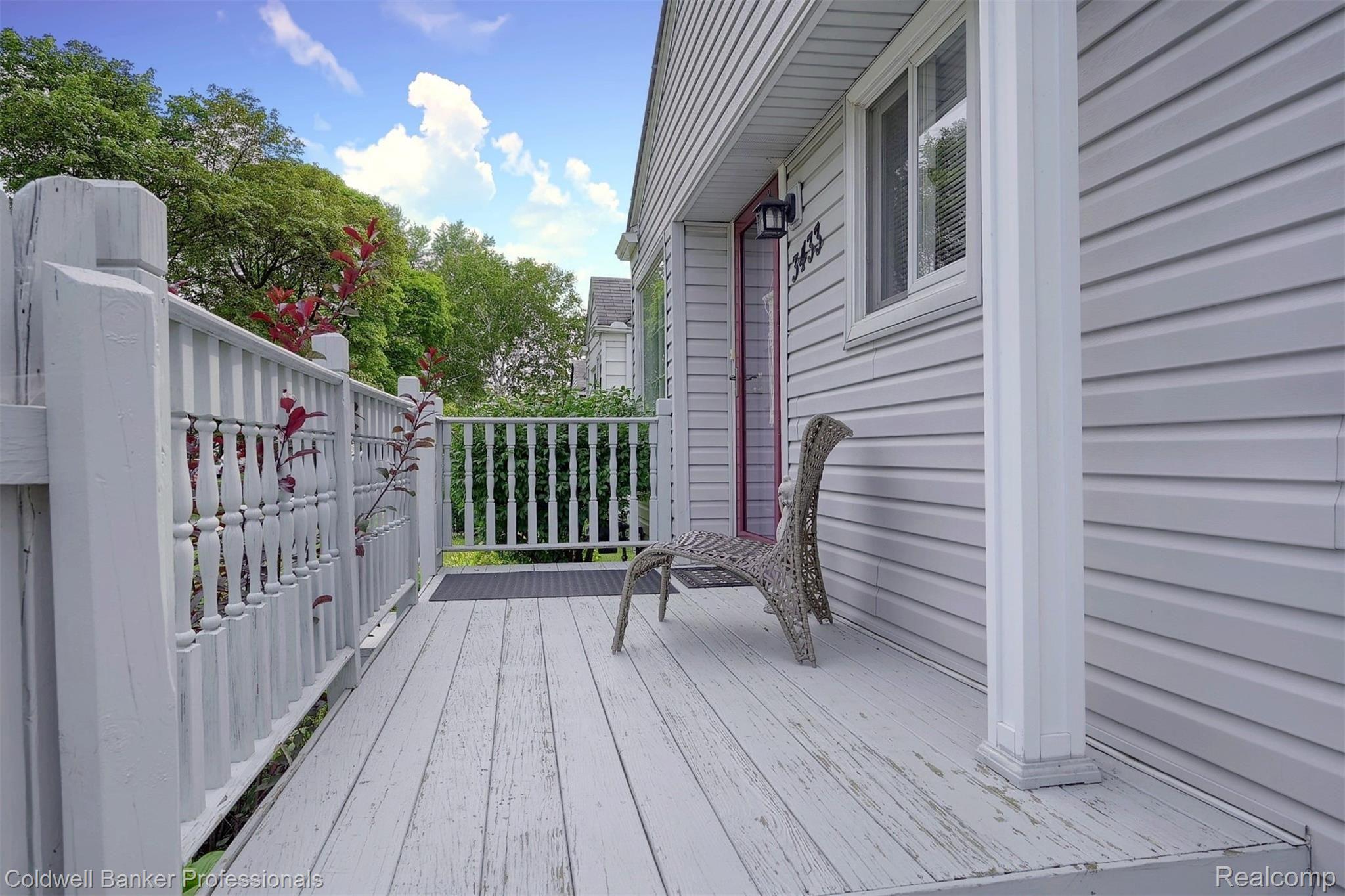 3433 Chester Road Royal Oak, MI 48073 - Photo 3 of 25 Sweet front porch