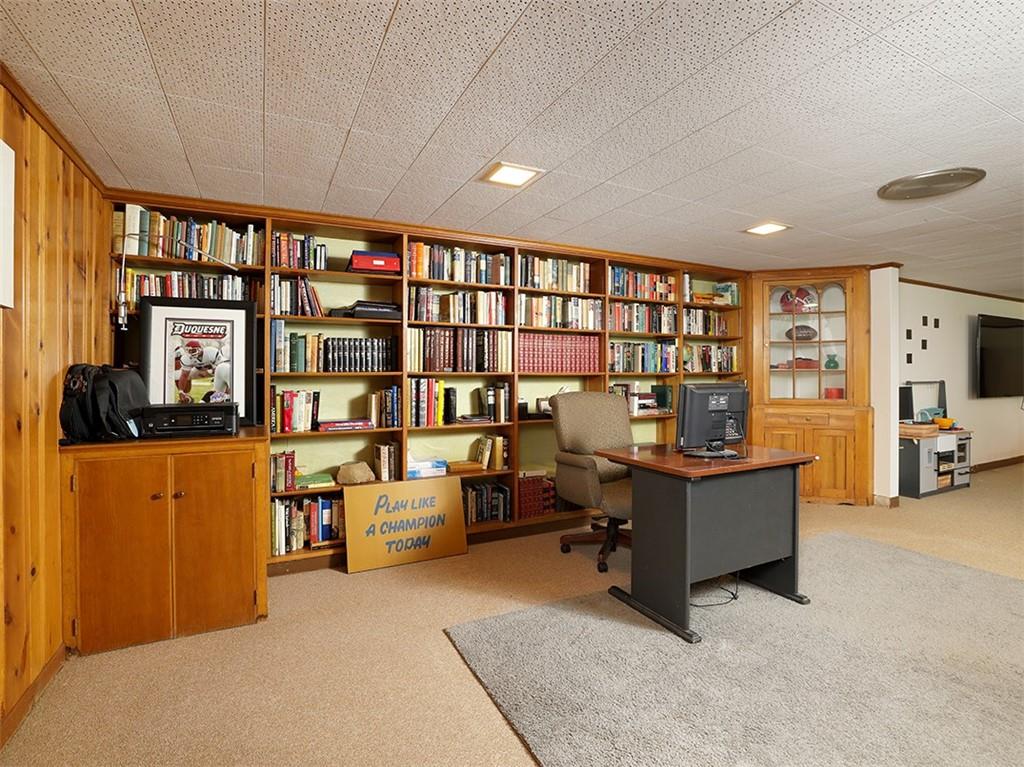 205 Field Club Road Pittsburgh, PA 15238 - Photo 19 of 25 Gallery Image 19