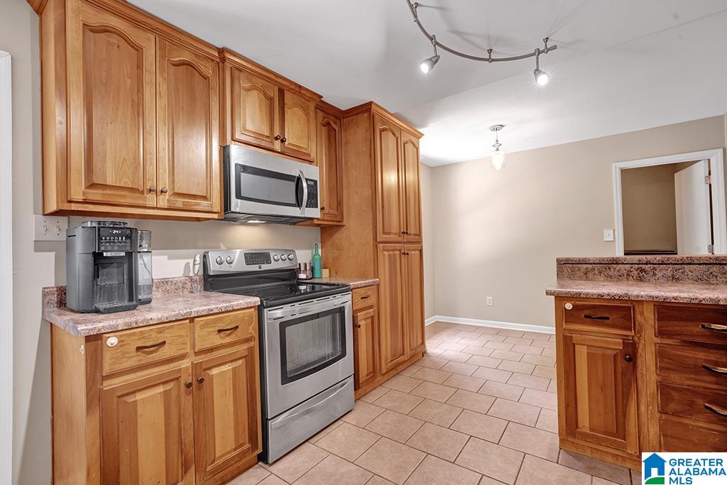 2217 Chapel Road Hoover, AL 35226 - Photo 15 of 34 Gallery Image 15