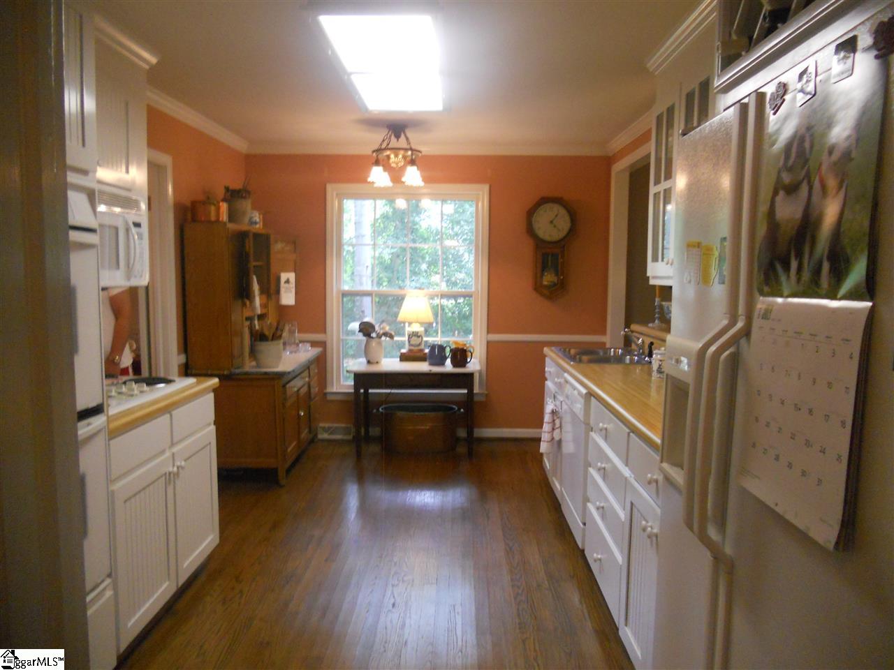 12 Hunting Hollow Road Greenville, SC 29615 - Photo 7 of 27 Gallery Image 7