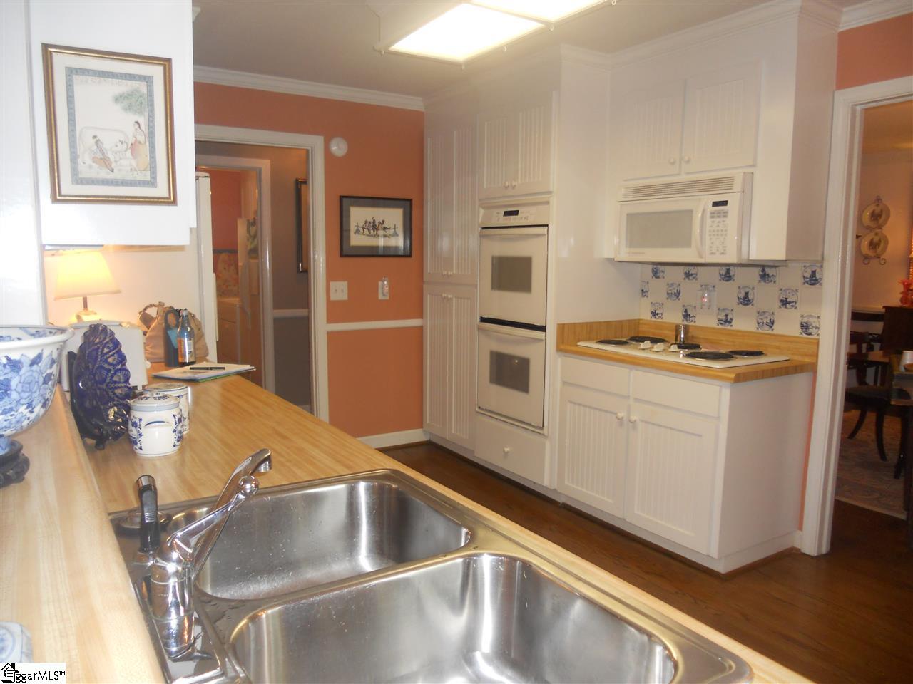12 Hunting Hollow Road Greenville, SC 29615 - Photo 9 of 27 Gallery Image 9
