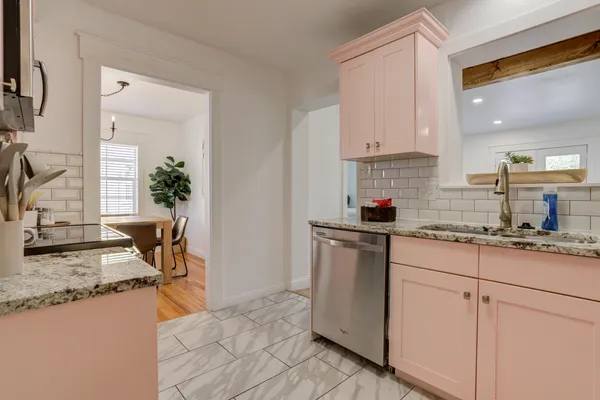 $305,000 | 2704 32nd Street, Lubbock, TX 79410