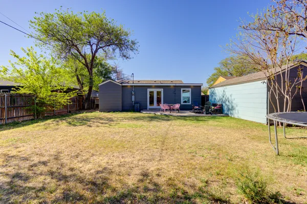 $305,000 | 2704 32nd Street, Lubbock, TX 79410