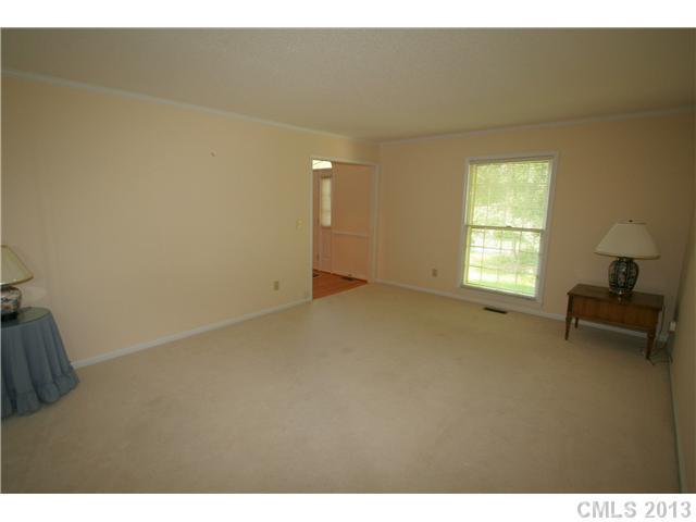 2314 Kilkenney Hill Road Matthews, NC 28105 - Photo 3 of 16 Gallery Image 3