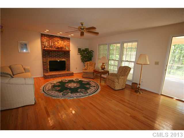 2314 Kilkenney Hill Road Matthews, NC 28105 - Photo 5 of 16 Gallery Image 5