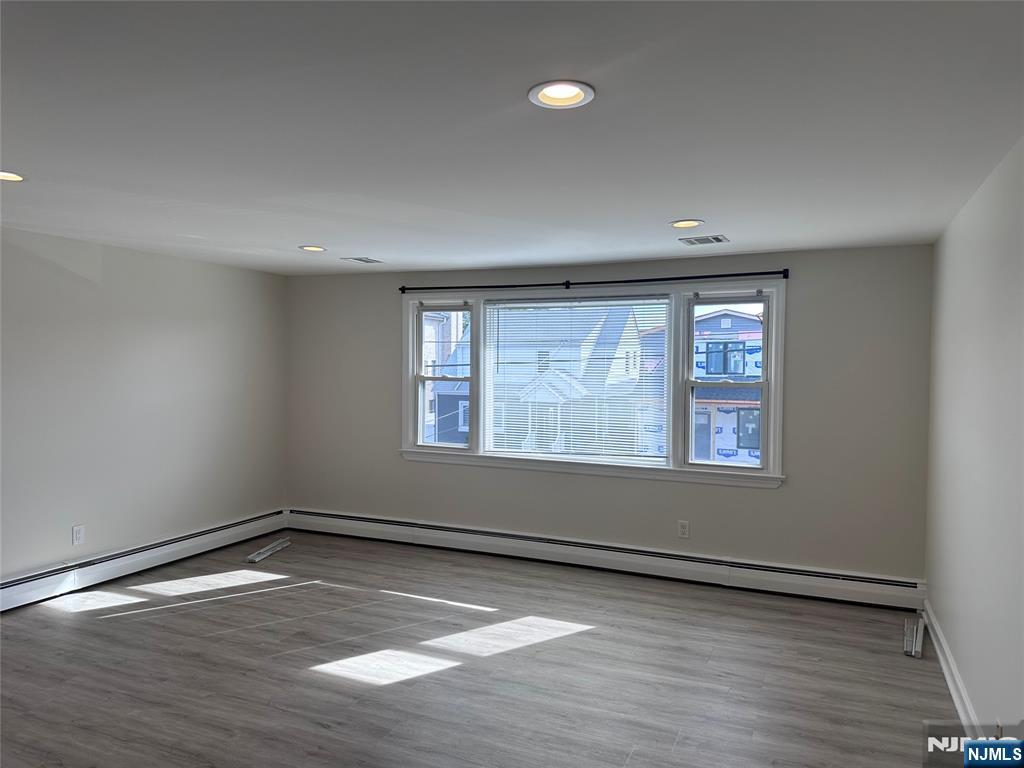 79 Tuttle Street, Unit 2 Wallington, NJ 07057 - Photo 9 of 16 Gallery Image 9