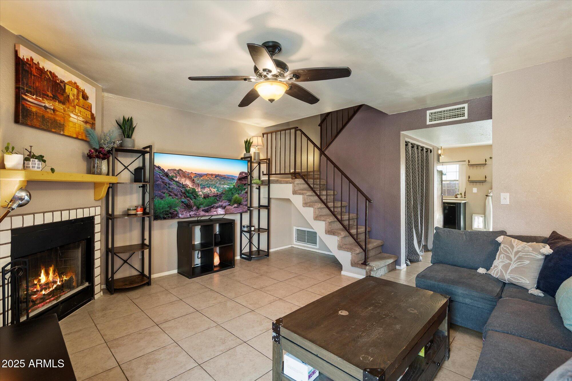 7977 West Wacker Road, Unit 220 Peoria, AZ 85381 - Photo 2 of 21 04-86390663
