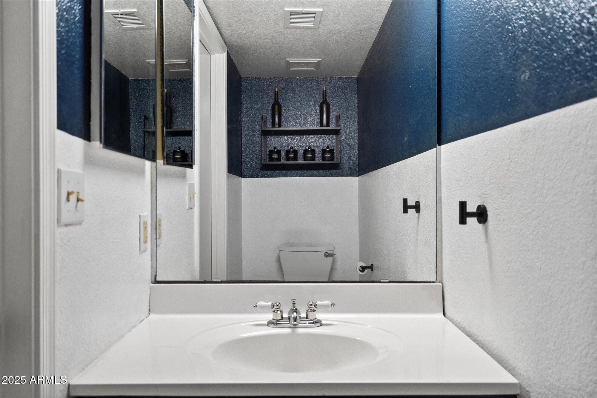 7977 West Wacker Road, Unit 220 Peoria, AZ 85381 - Photo 5 of 21 18-86390651