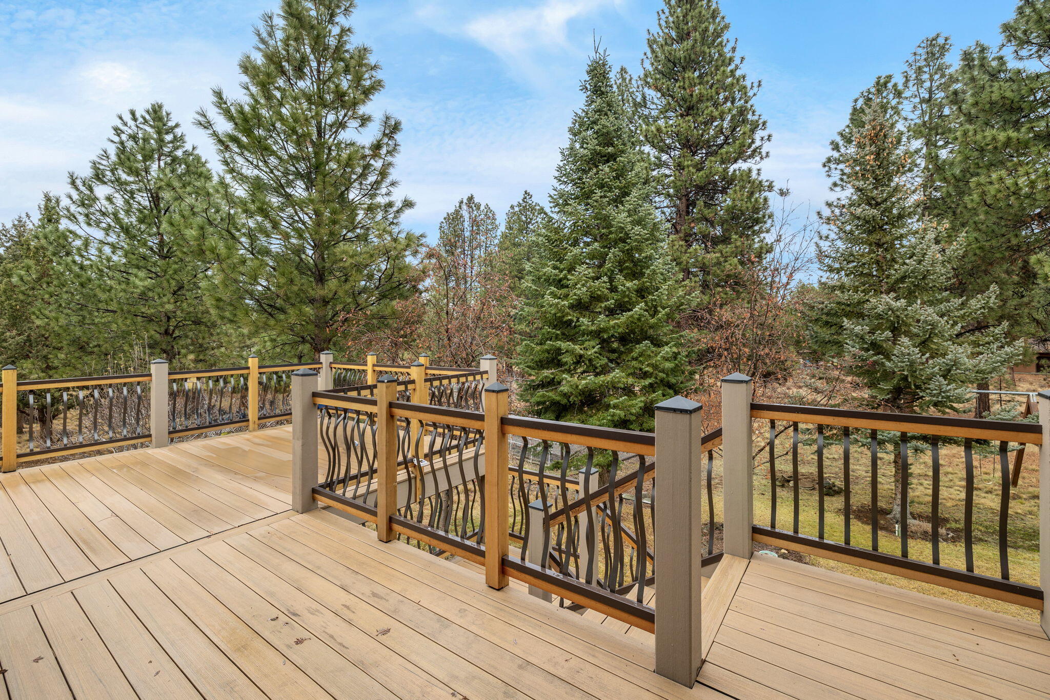 60290 Woodside Loop Bend, OR 97702 - Photo 37 of 47 Anazing new 264 sq.ft. Timber Tek Deck