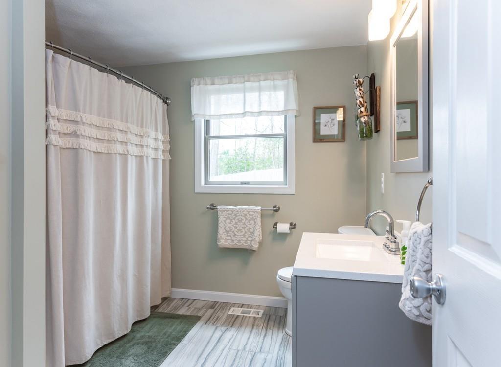 33 C Andrews Farm Road Boxford, MA 01921 - Photo 11 of 32