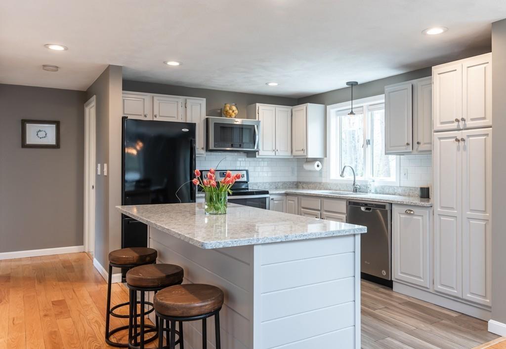 33 C Andrews Farm Road Boxford, MA 01921 - Photo 5 of 32