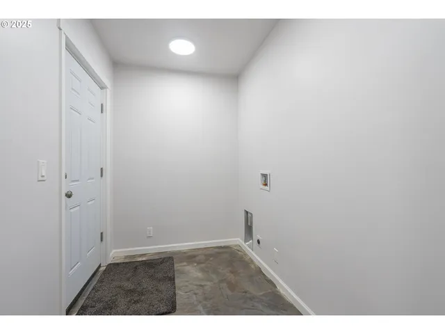 $527,000 | 3684 Salmon River Highway, Otis, OR 97368