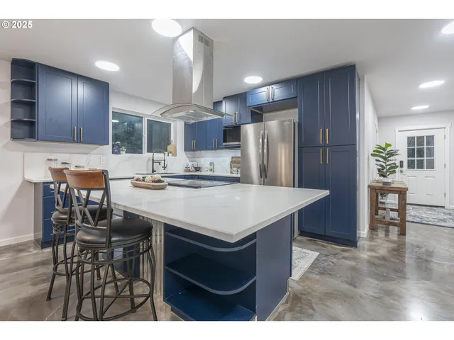 $527,000 | 3684 Salmon River Highway, Otis, OR 97368