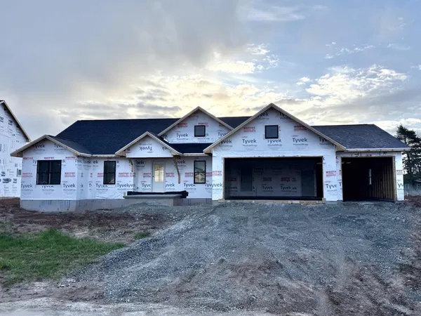 $699,900 | N8864 Galway Lane, Menasha, WI 54952