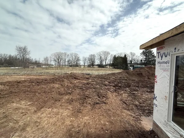 $699,900 | N8864 Galway Lane, Menasha, WI 54952