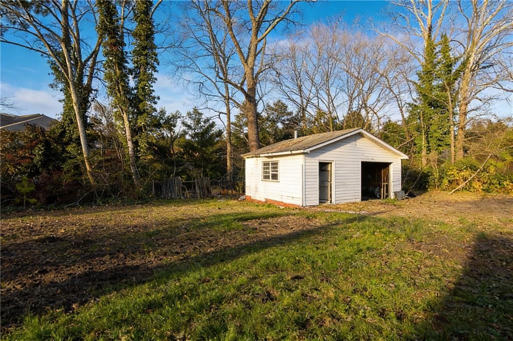 154 Privette Road Southwest Marietta, GA 30008 - Photo 9 of 28 a view of a house with a yard