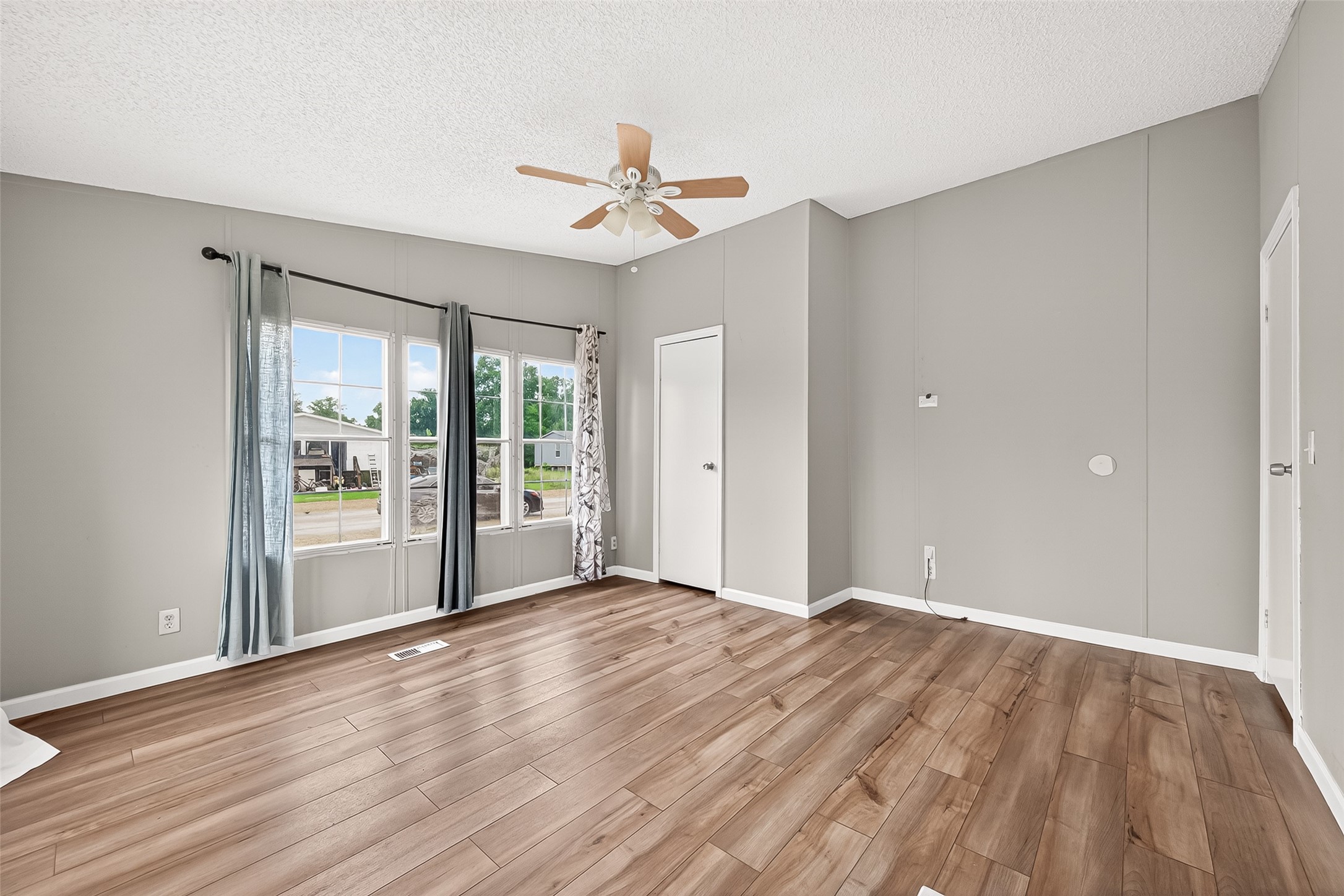 5982 Waukegan Road Conroe, TX 77306 - Photo 37 of 49 a view of an empty room with a window