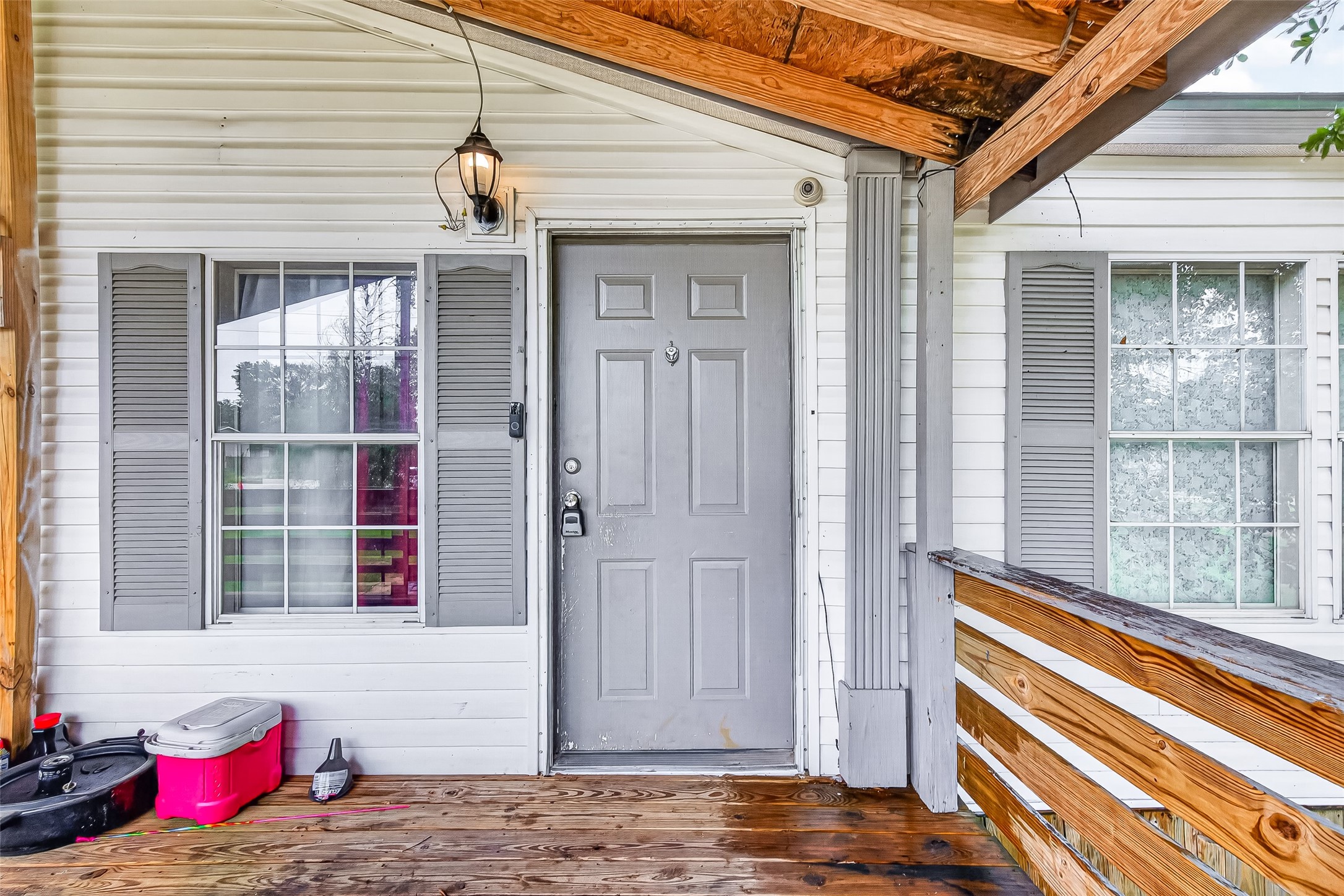 5982 Waukegan Road Conroe, TX 77306 - Photo 7 of 49 a view of balcony and front door
