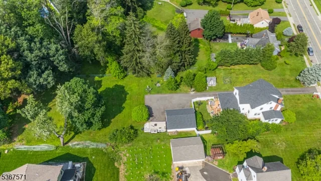 $600,000 | 178 Grove Verona Nj 07044, Verona, NJ 07044