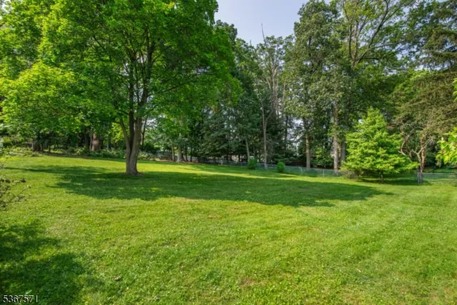 $600,000 | 178 Grove Verona Nj 07044, Verona, NJ 07044