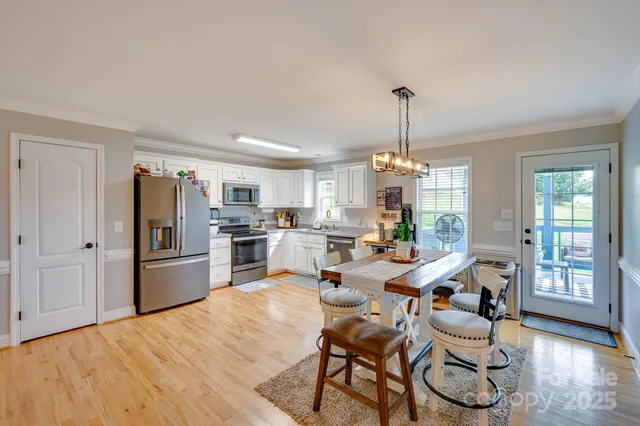 $335,000 | 1369 Landsdowne Drive, Conover, NC 28613