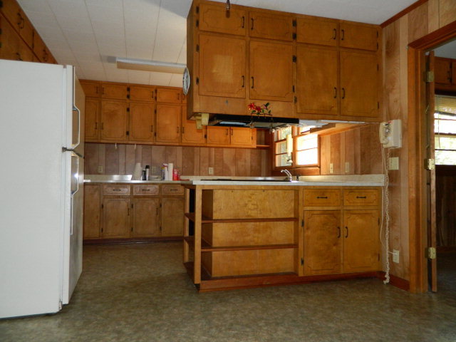 426 Huckabee Road Gray, GA 31032 - Photo 13 of 40 a room with storage and utility