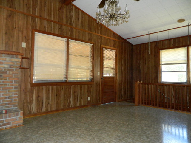 426 Huckabee Road Gray, GA 31032 - Photo 17 of 40 a view of an empty room with a window