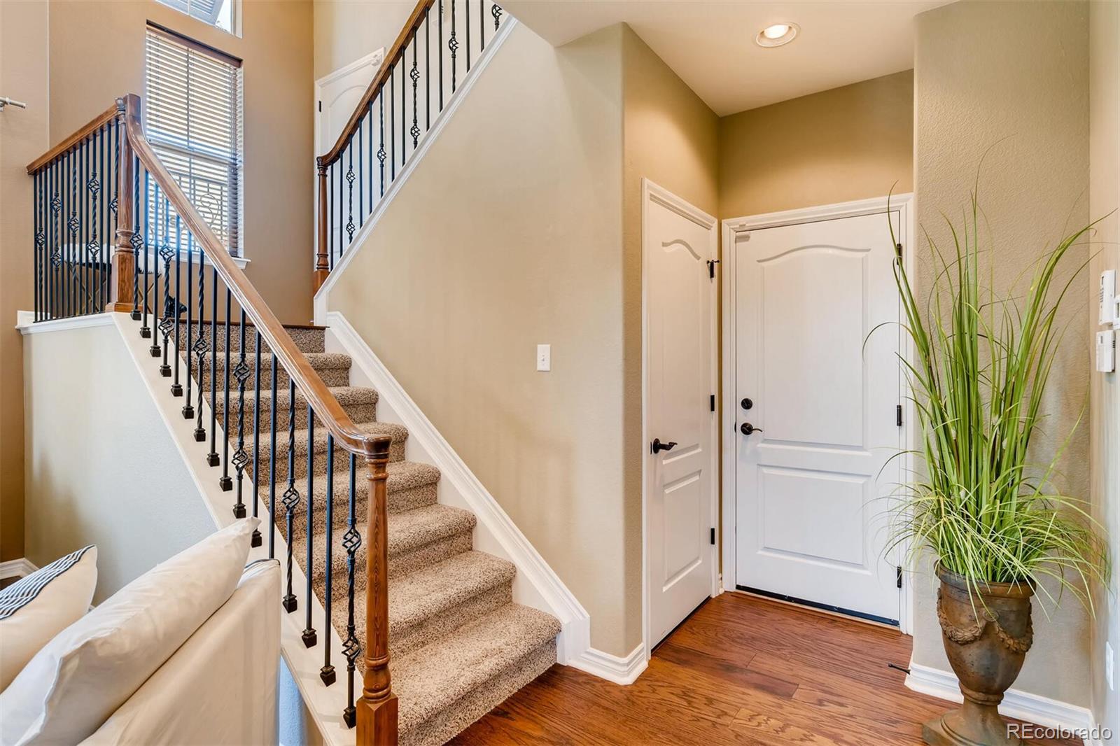 9139 Viaggio Way Highlands Ranch, CO 80126 - Photo 4 of 26 Gallery Image 4