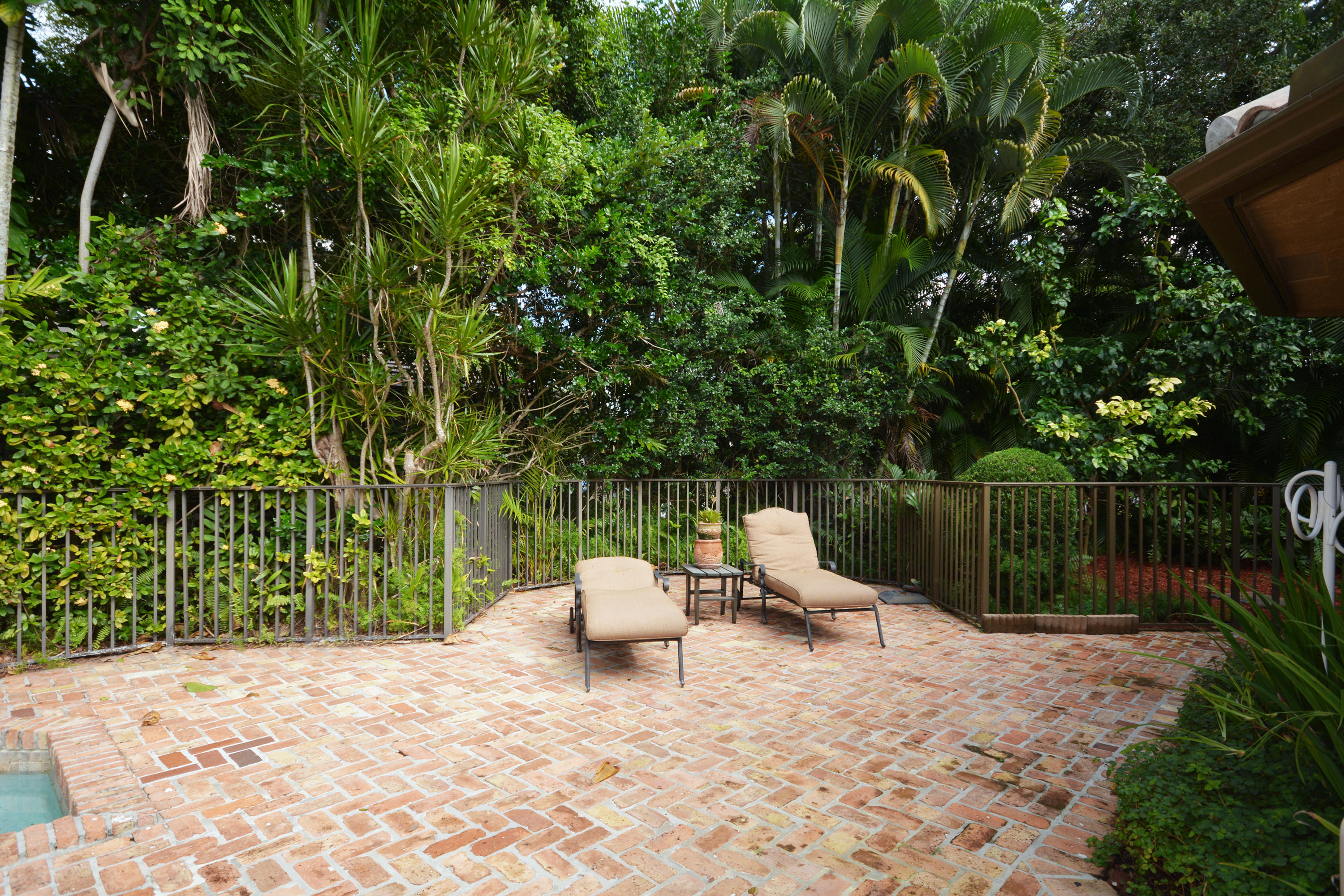 3035 Hampton Place Boca Raton, FL 33434 - Photo 27 of 29 patio