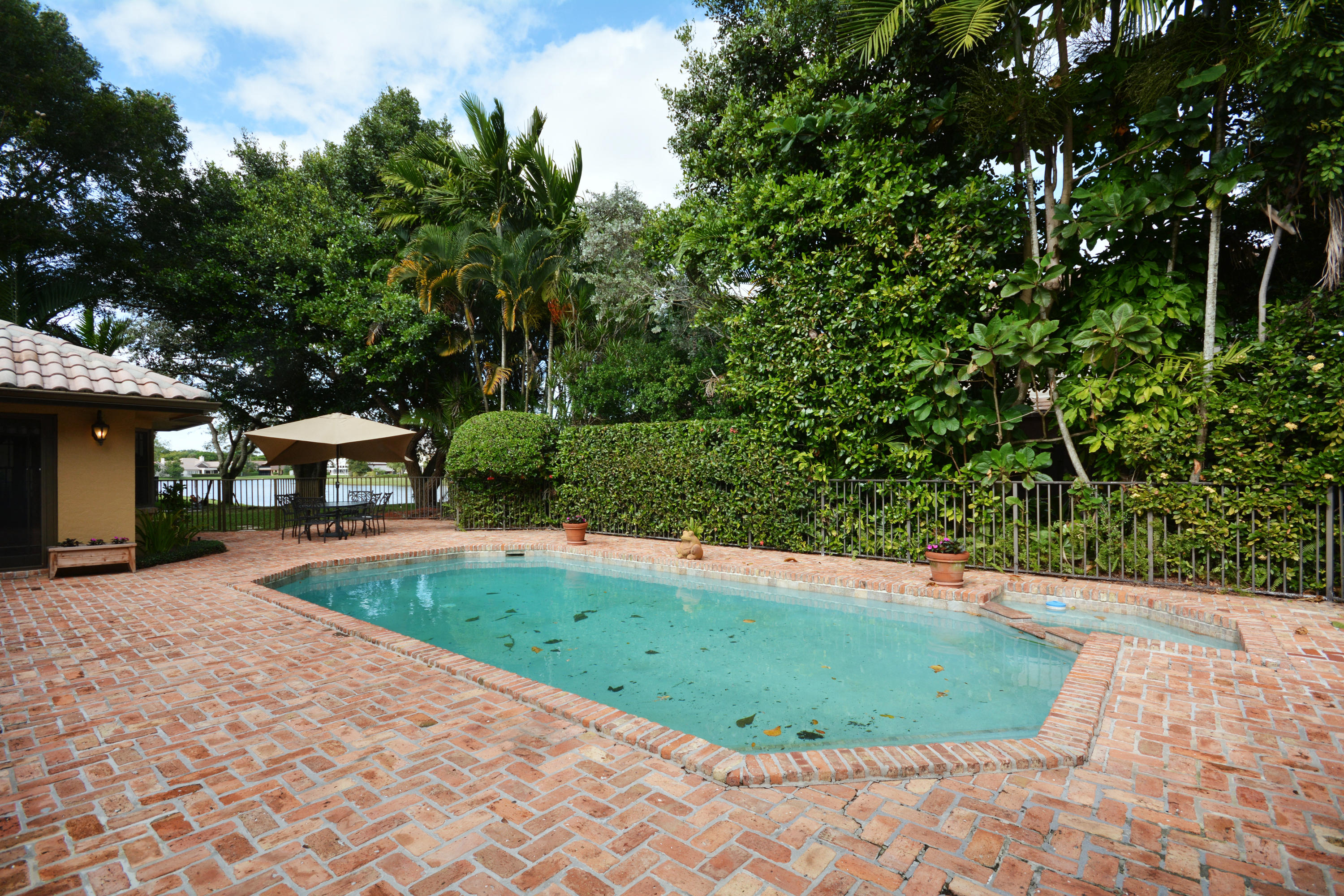 3035 Hampton Place Boca Raton, FL 33434 - Photo 29 of 29 pool