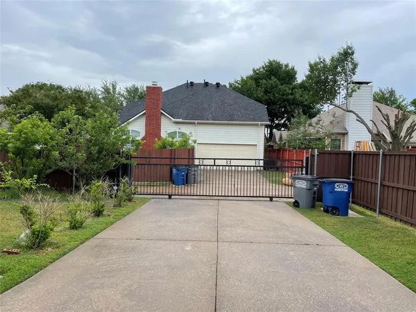 $2,399 | 2020 Westbury Lane, Allen, TX 75013