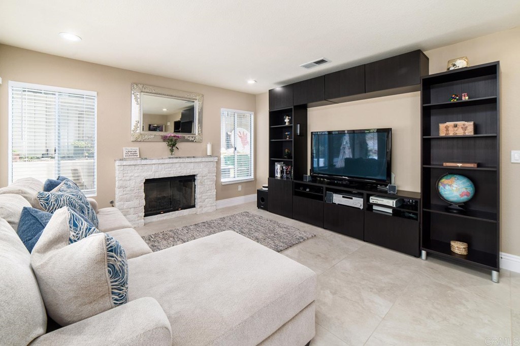 682 Mural Street Oceanside, CA 92057 - Photo 10 of 25