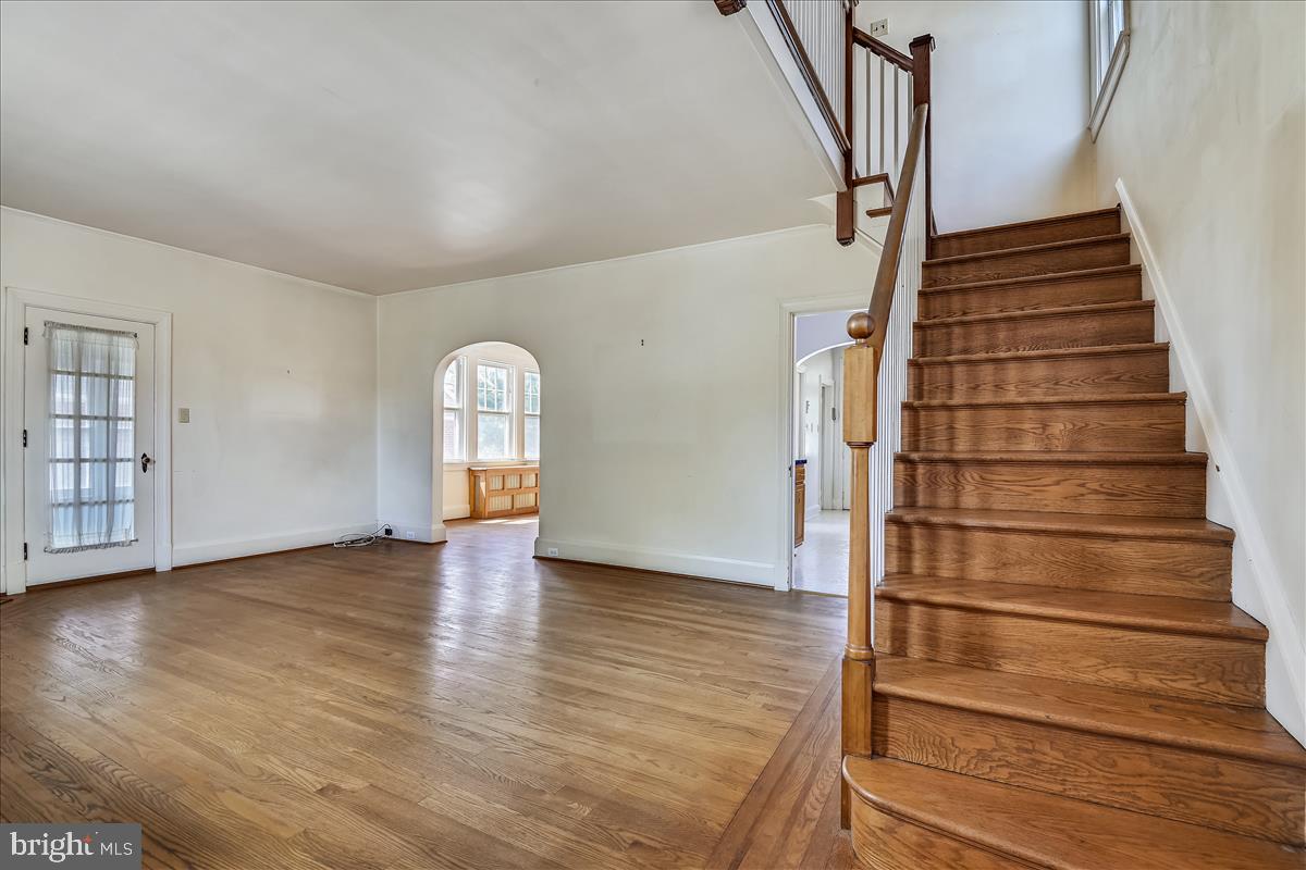 2907 Alden Road Baltimore, MD 21234 - Photo 4 of 27 Living Room