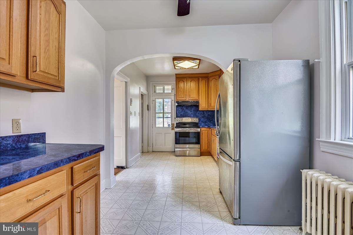 2907 Alden Road Baltimore, MD 21234 - Photo 10 of 27 Kitchen