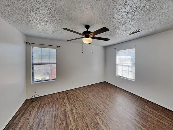 $1,499 | 501 Byron Street, Unit A, Fort Worth, TX 76114