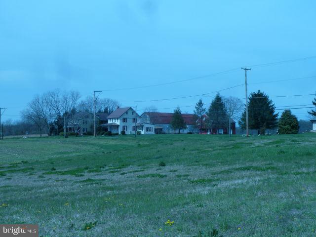 1245 Mount Joy Road Manheim, PA 17545 - Photo 5 of 6