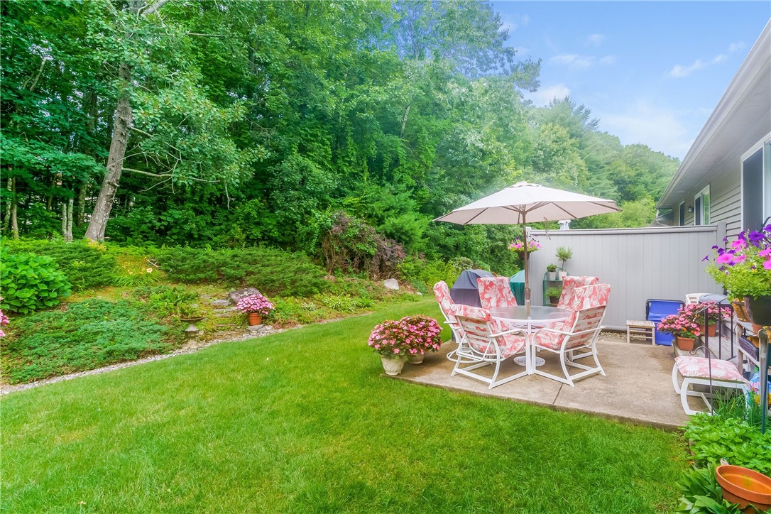 125 Smith Avenue, Unit 4C Smithfield, RI 02828 - Photo 3 of 31