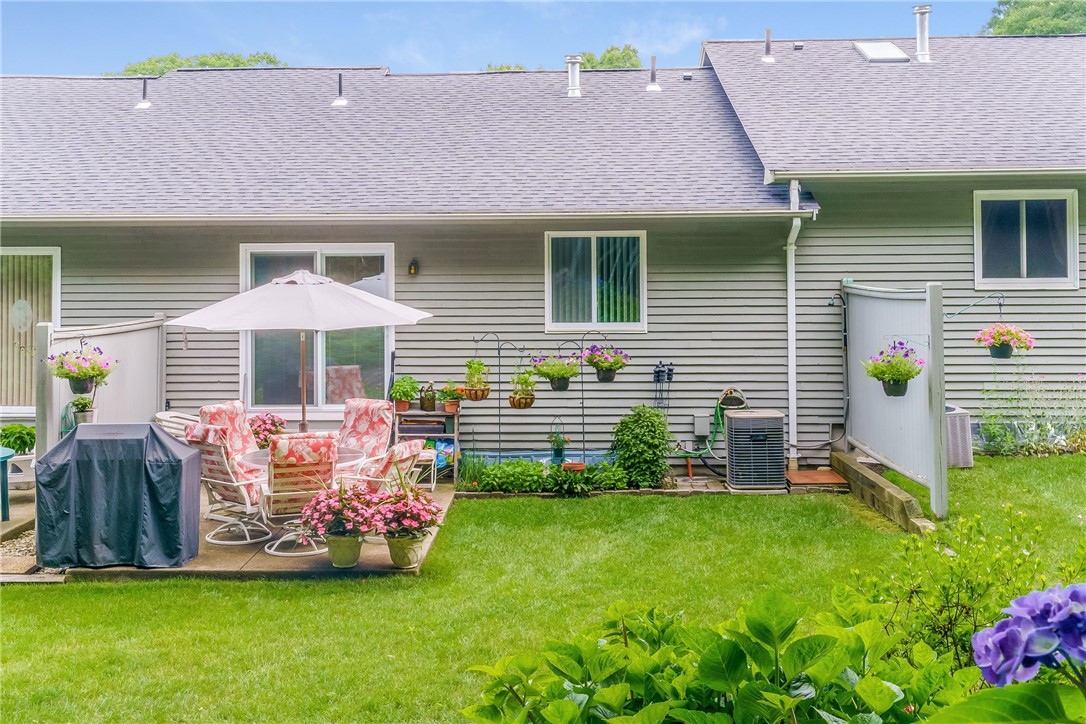 125 Smith Avenue, Unit 4C Smithfield, RI 02828 - Photo 4 of 31