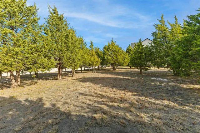 $415,000 | 310 Broadmoor Drive, Heath, TX 75032