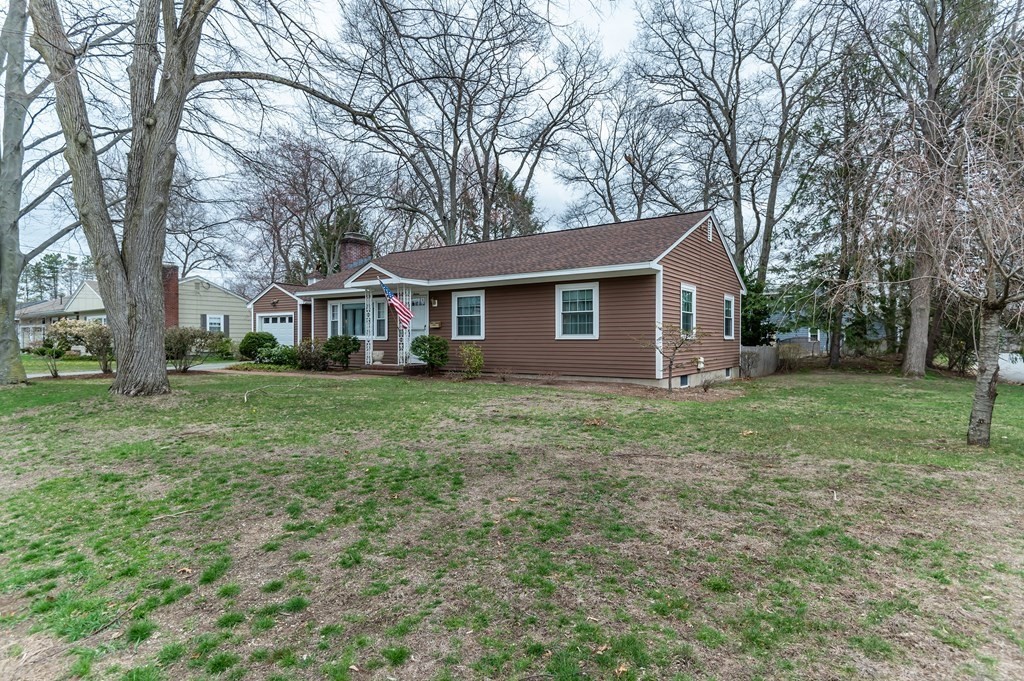 16 Harvard Road Andover, MA 01810 - Photo 3 of 16 Gallery Image 3