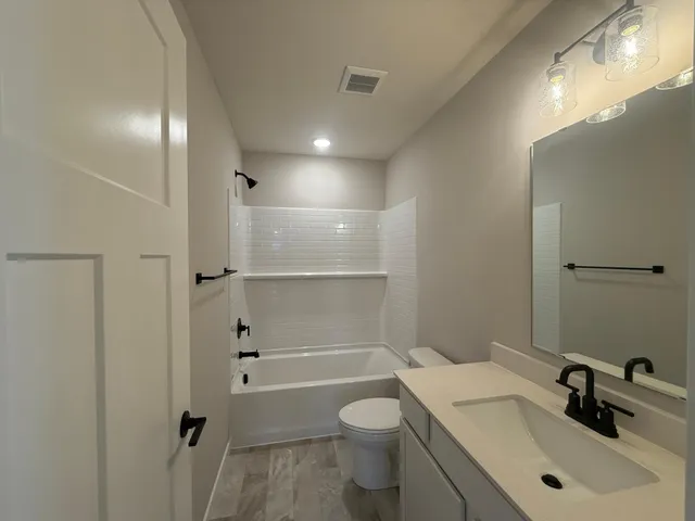 $464,991 | 15040 Athenry Bay, Rosemount, MN 55068