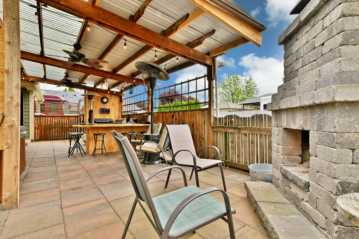 3747 Hilsinger Road Phoenix, OR 97535 - Photo 26 of 34 a view of a swimming pool with a patio