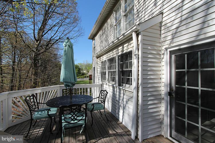 2219 Halter Lane Reston, VA 20191 - Photo 12 of 29 Exterior (Rear)